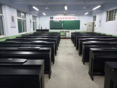 翼城職業(yè)中學電鋼琴教室